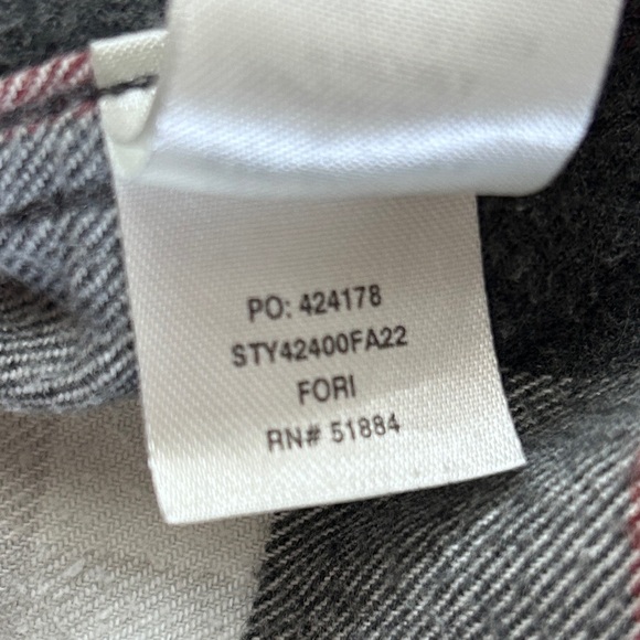 Patagonia Plaid Button Down Size M - Picture 9 of 10